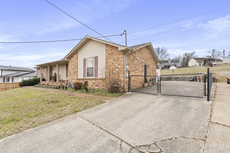 2931 Walnut Crest Dr, Antioch, TN 37013