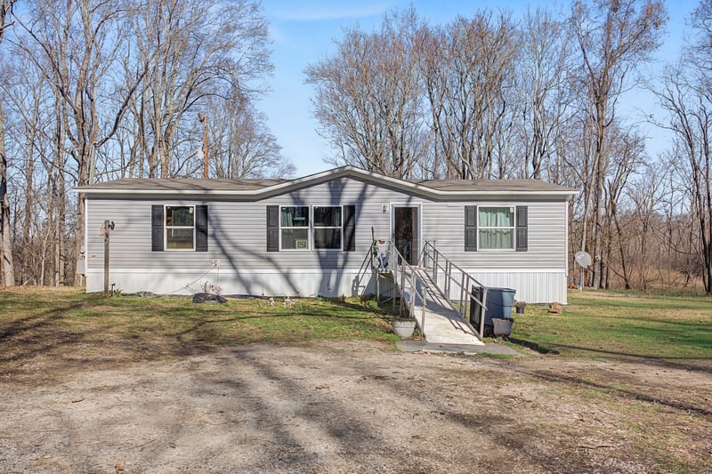 5076 Southpoint Ridge Rd, Hampshire, TN 38461