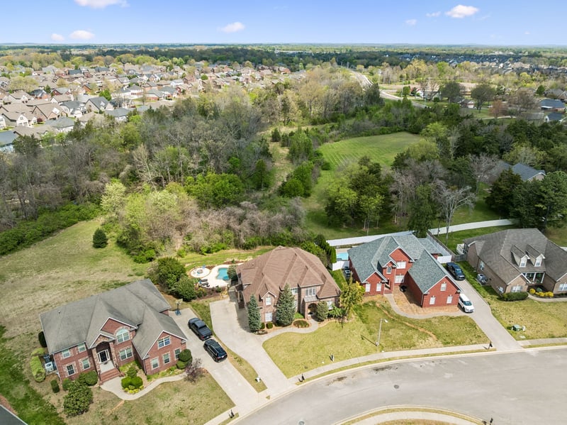 427 Creekview Dr, Murfreesboro, TN 37128