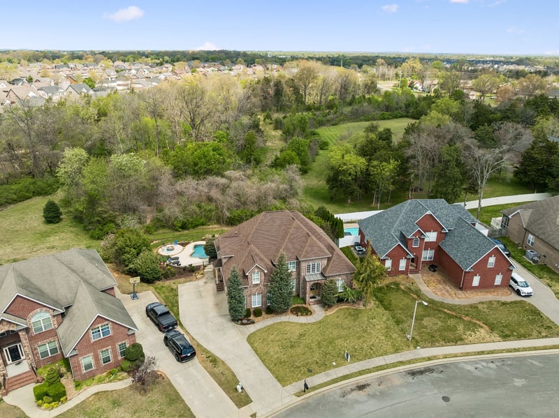 427 Creekview Dr, Murfreesboro, TN 37128