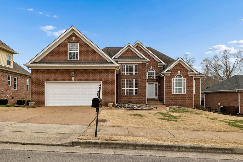 6708 Christiansted Ln, Nashville, TN 37211