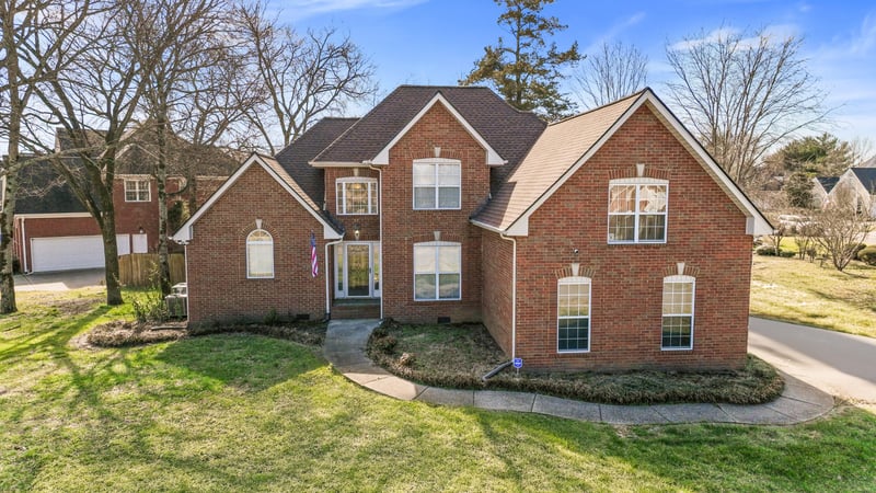 2240 Woodridge Trl, Murfreesboro, TN 37130