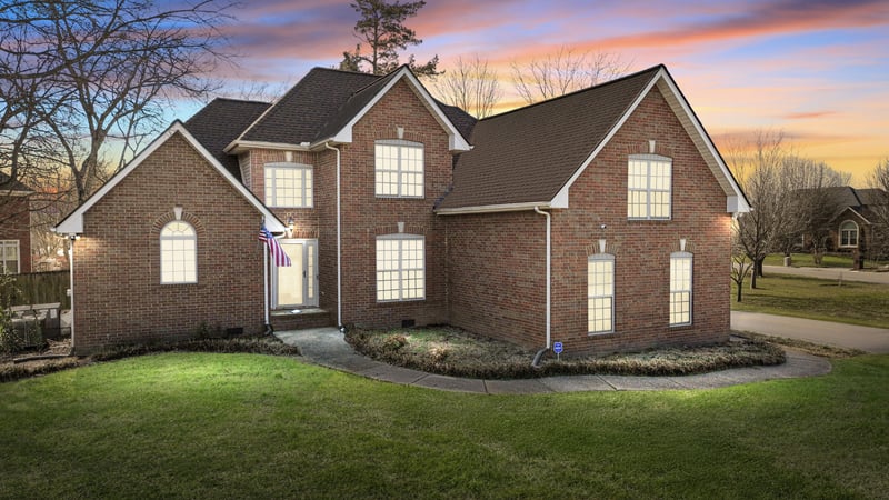 2240 Woodridge Trl, Murfreesboro, TN 37130