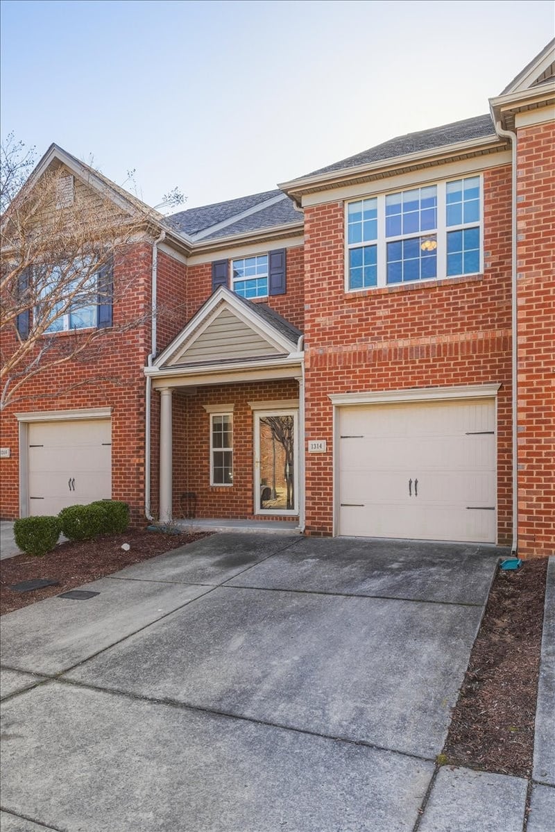 1314 Crown Point Pl, Nashville, TN 37211
