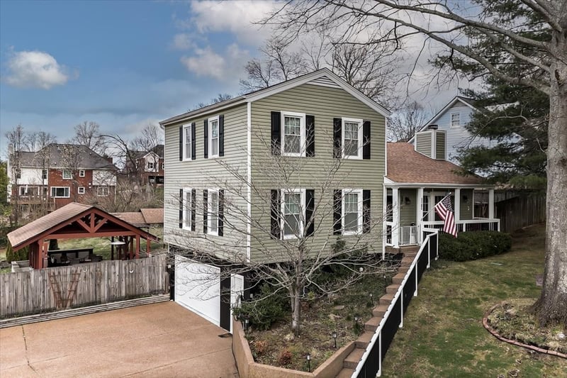 1105 Blythe Ct, Nashville, TN 37221