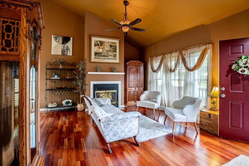 1105 Blythe Ct, Nashville, TN 37221