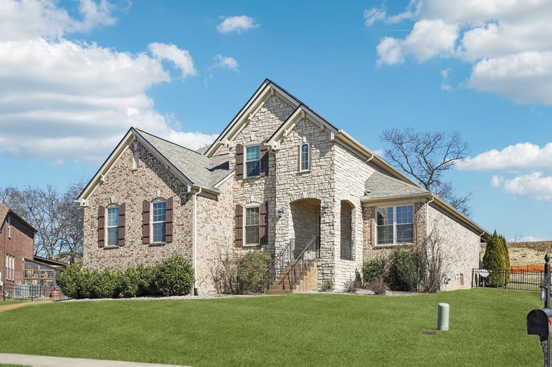 108 Tipperton Ct, Gallatin, TN 37066