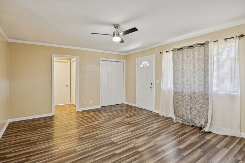 550 Harding Pl #F107, Nashville, TN 37211