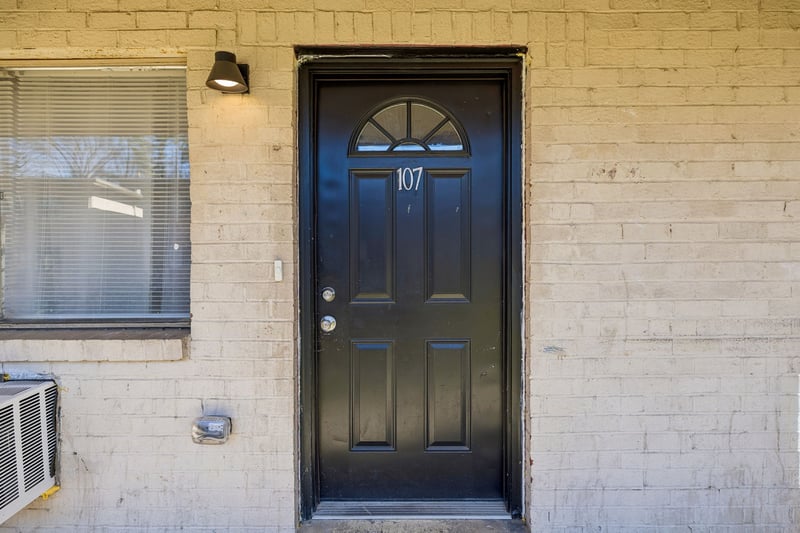 550 Harding Pl #F107, Nashville, TN 37211