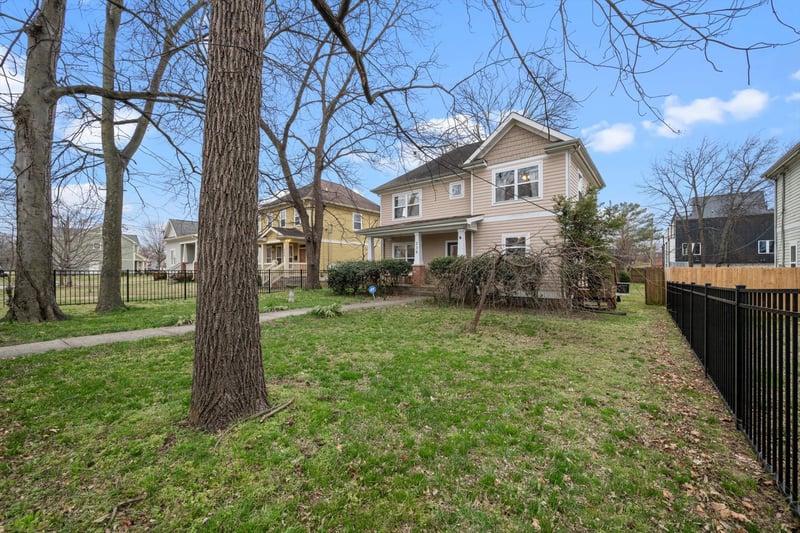 238 Treutland Ave, Nashville, TN 37207