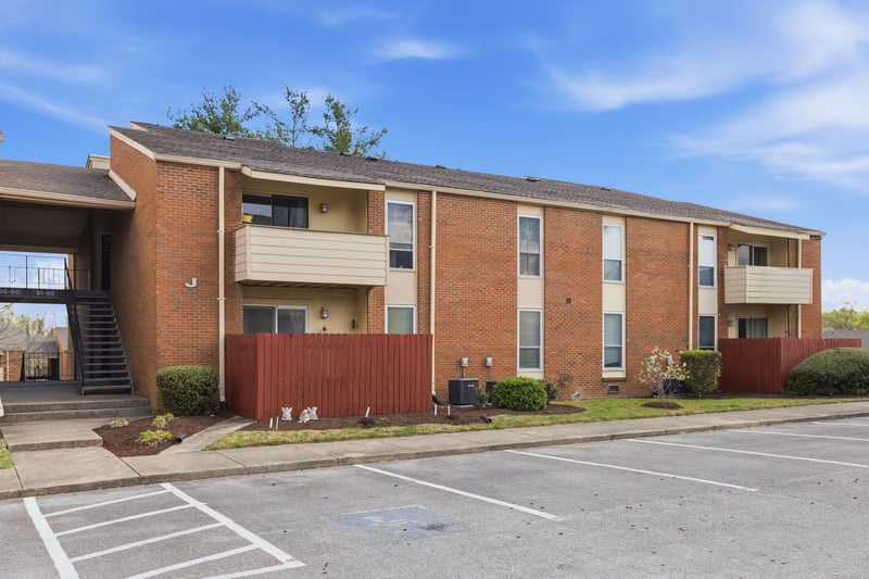515 Basswood Ave #J94, Nashville, TN 37209
