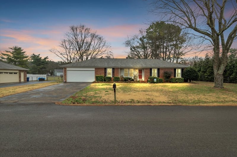 452 Campfire Dr, Murfreesboro, TN 37129