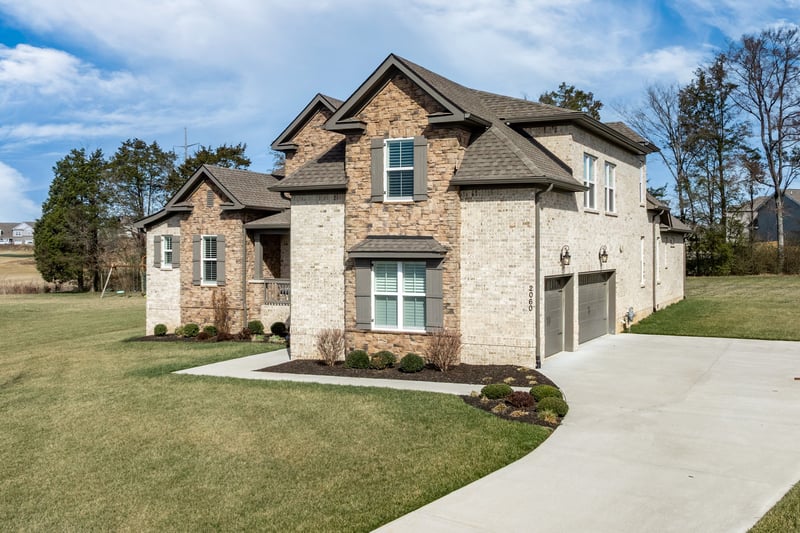 2060 Imagine Cir, Spring Hill, TN 37174