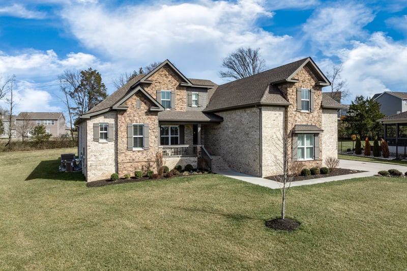 2060 Imagine Cir, Spring Hill, TN 37174