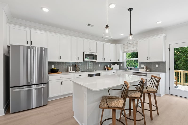 3138 Rolling Brook Dr, Columbia, TN 38401