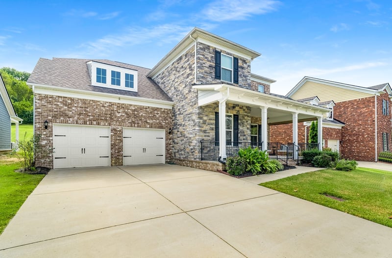 1055 Amelia Park Dr, Franklin, TN 37067