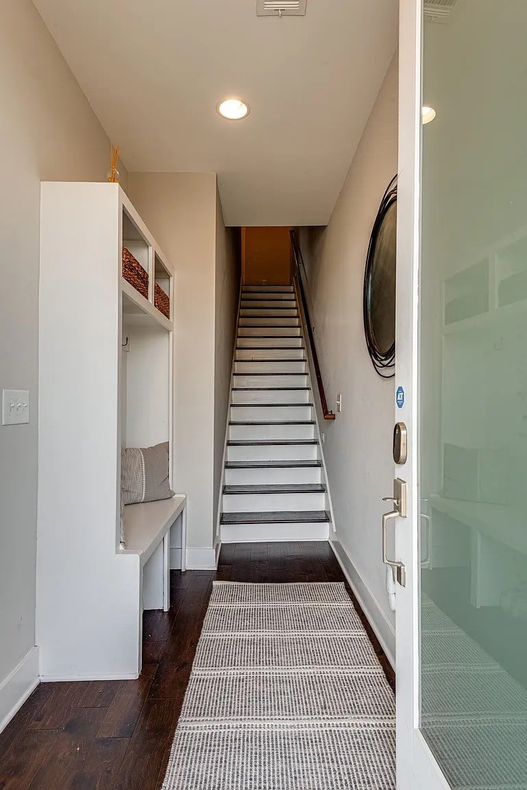 72 Fern Ave, Nashville, TN 37207