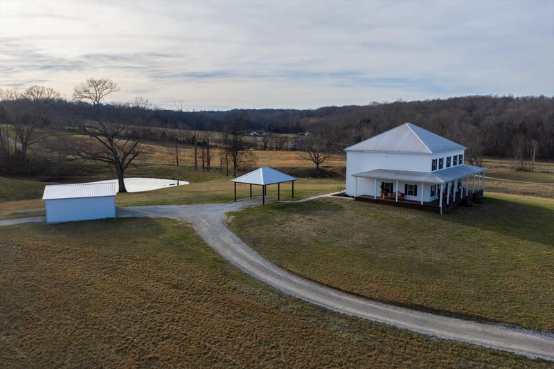 185 Thompson Rd, Dickson, TN 37055