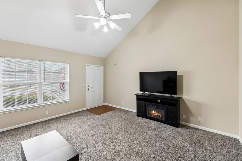 1007 Maricopa Dr, Murfreesboro, TN 37128