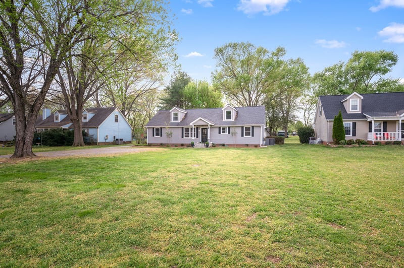 112 Fox Ridge Dr, Murfreesboro, TN 37128