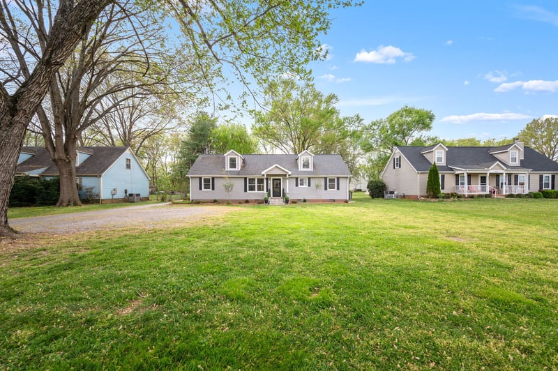 112 Fox Ridge Dr, Murfreesboro, TN 37128