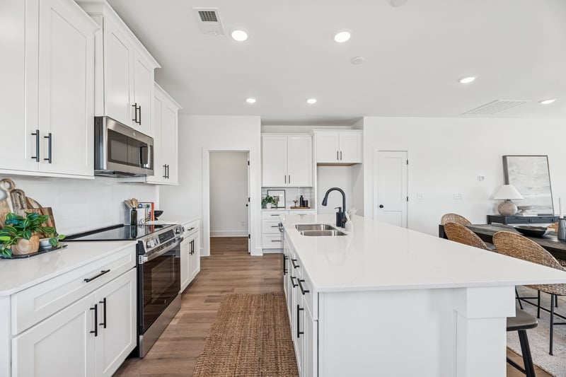 537 Canal Cir, Nashville, TN 37214