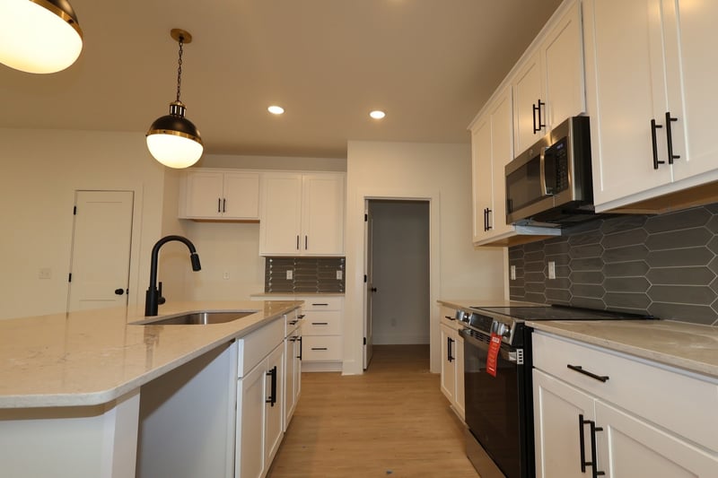 537 Canal Cir, Nashville, TN 37214