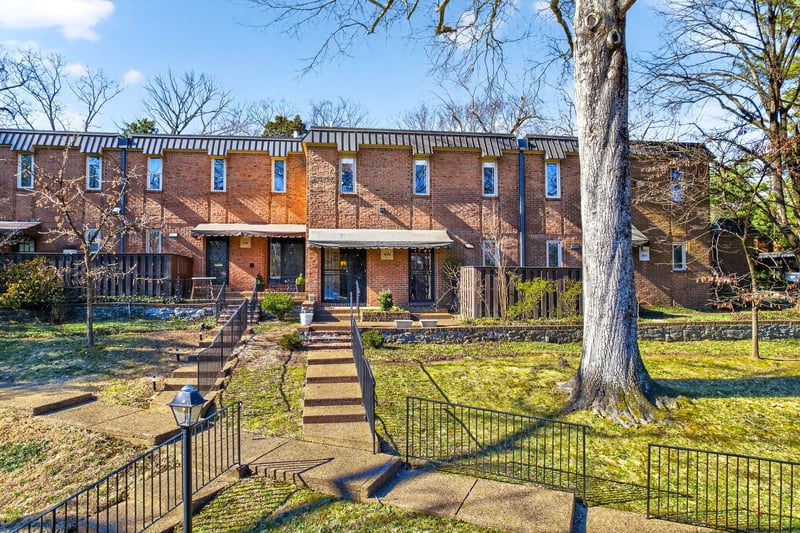 638 Timber Ln, Nashville, TN 37215