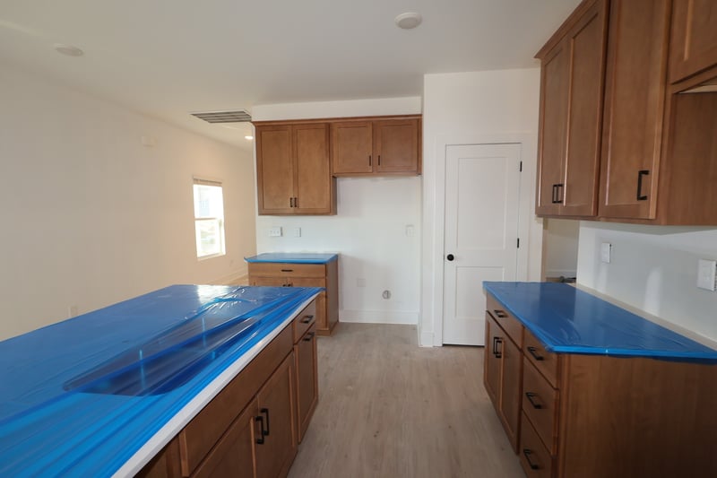 549 Canal Cir, Nashville, TN 37214