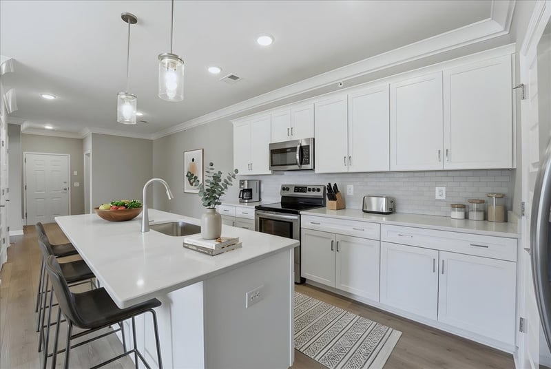 7483 Highway 70 #302, Nashville, TN 37221