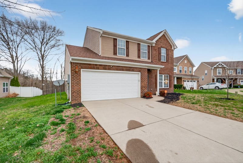 2653 Jordan Ridge Dr, Nashville, TN 37218