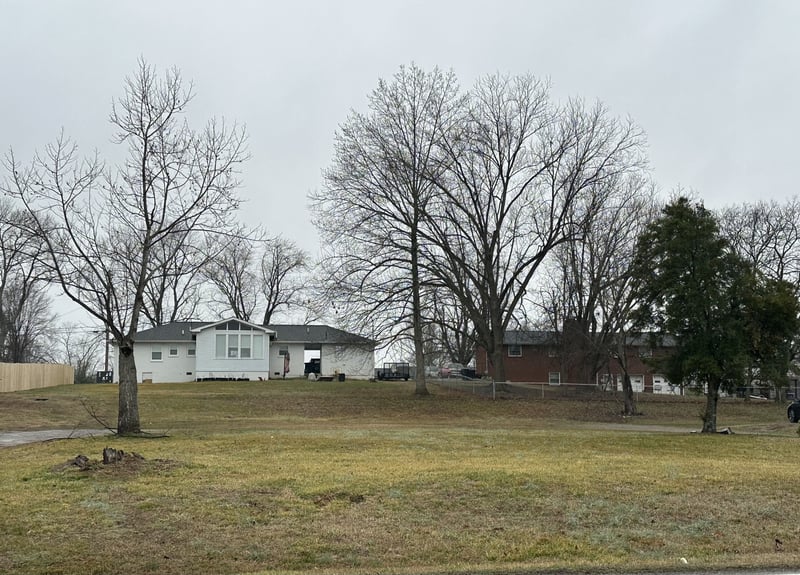 206 Anderson Ln, Hendersonville, TN 37075