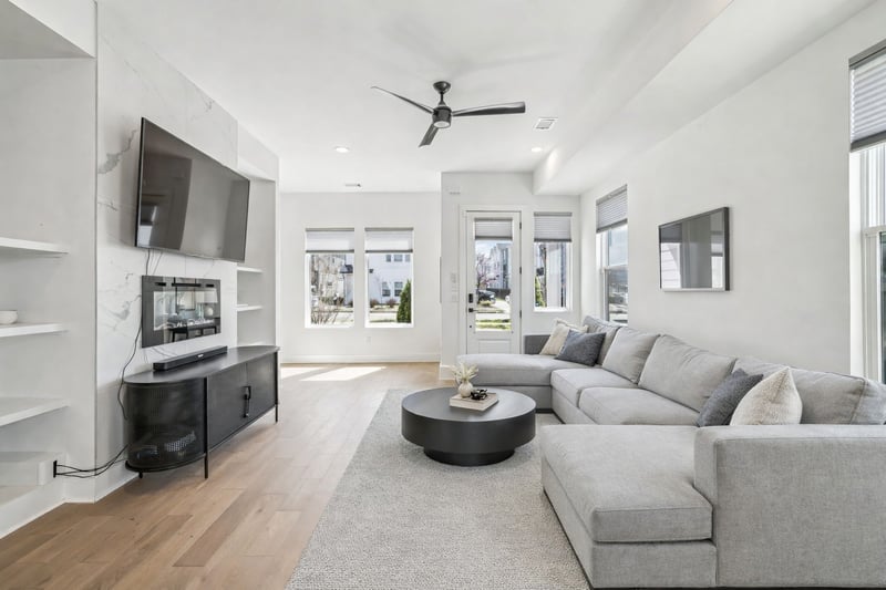 1728B Pecan St, Nashville, TN 37208