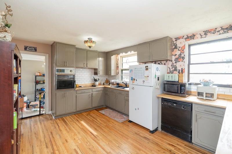 1610 Bartway Dr, Murfreesboro, TN 37130