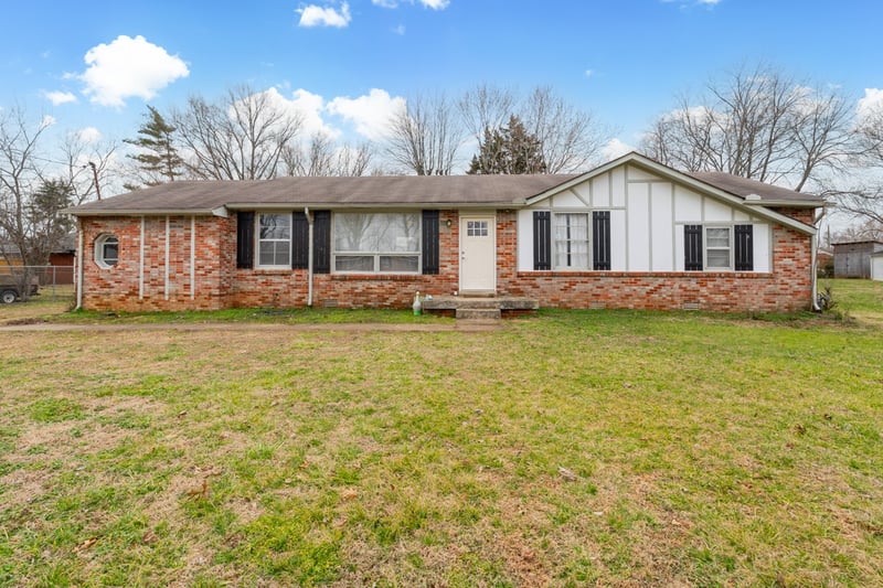 1610 Bartway Dr, Murfreesboro, TN 37130