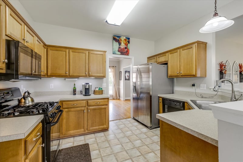 1301 Saybrook Xing, Thompsons Station, TN 37179