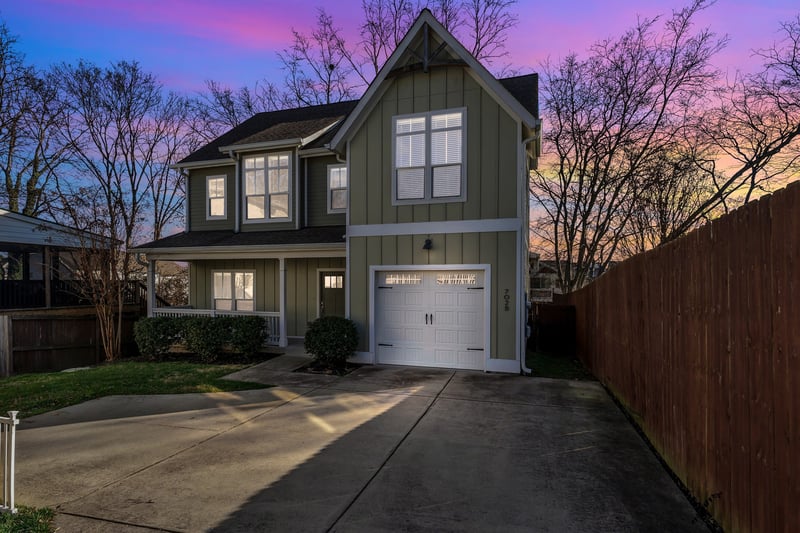 702B Waco Dr, Nashville, TN 37209