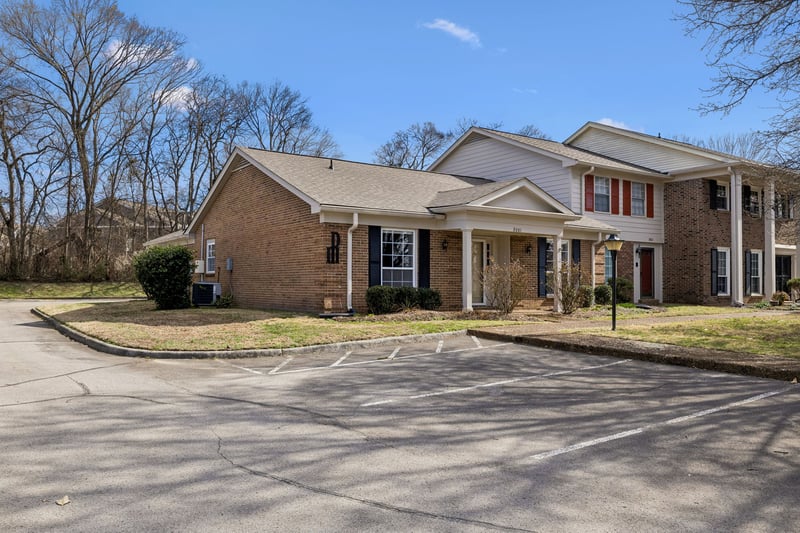 8300 Sawyer Brown Rd #D301, Nashville, TN 37221