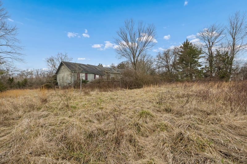 1187 Lawrence Rd, Murfreesboro, TN 37128