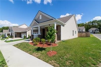 1856 Stonewater Dr, Hermitage, TN 37076