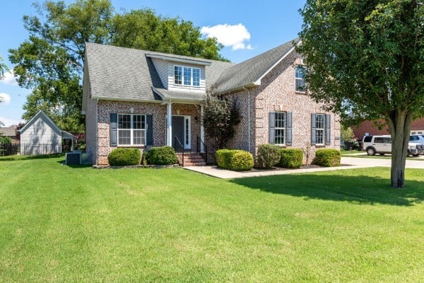 3310 Genoa Dr, Murfreesboro, TN 37128