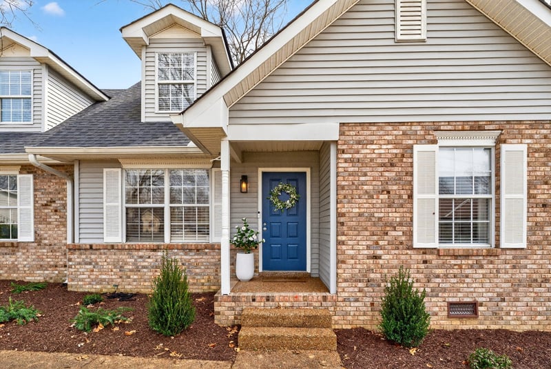 709 Ashworth Cir, Nashville, TN 37211