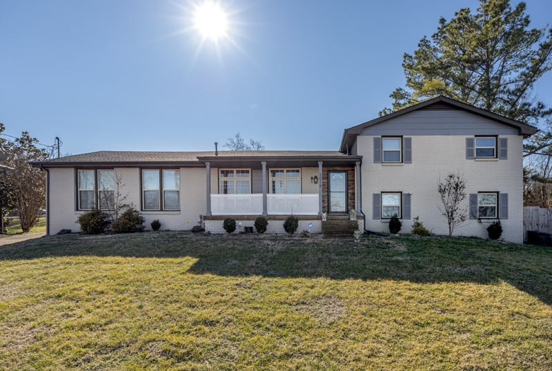 3016 Runabout Dr, Nashville, TN 37217