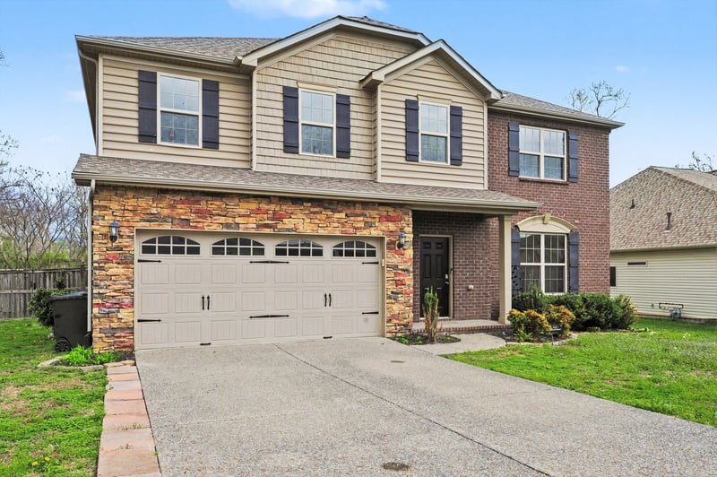 212 Leah Ct, Gallatin, TN 37066