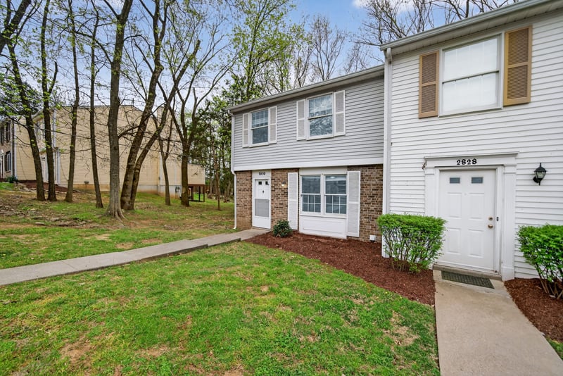 2830 Lake Forest Dr, Nashville, TN 37217