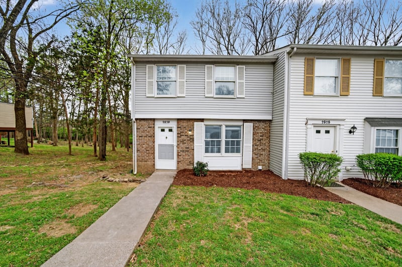 2830 Lake Forest Dr, Nashville, TN 37217