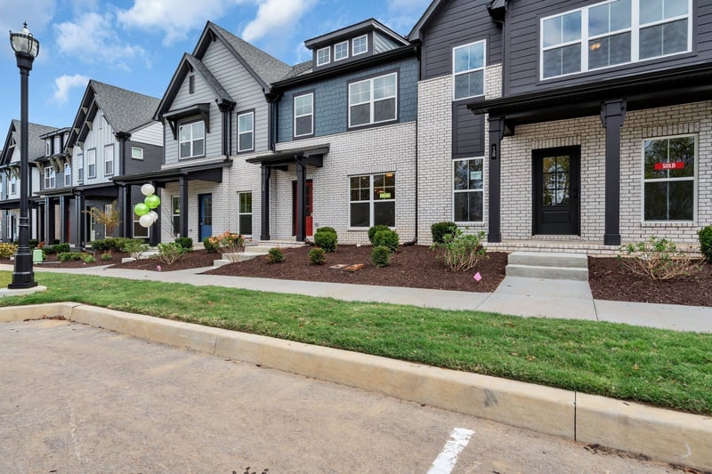 346 Twig Pvt Ct, Hendersonville, TN 37075