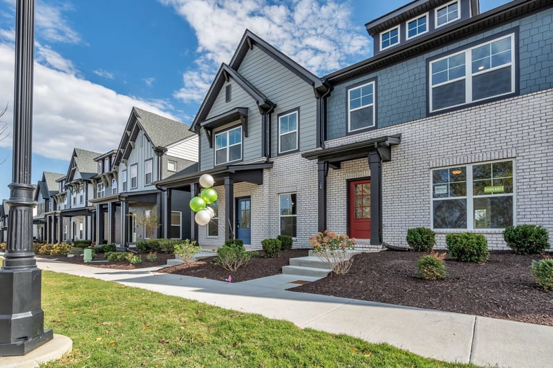 348 Twig Pvt Ct, Hendersonville, TN 37075