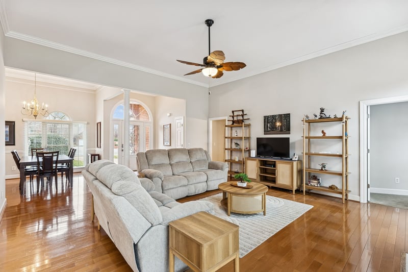 2409 Amber Glen Ct, Murfreesboro, TN 37128