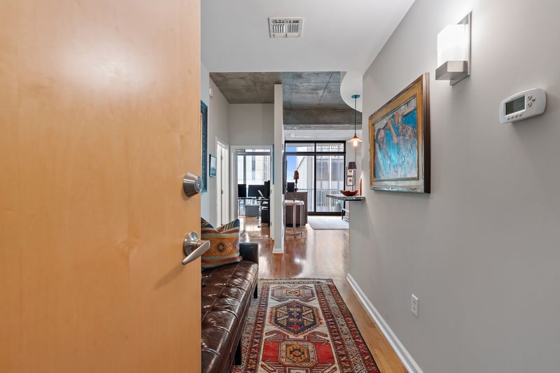 415 Church St #2201, Nashville, TN 37219